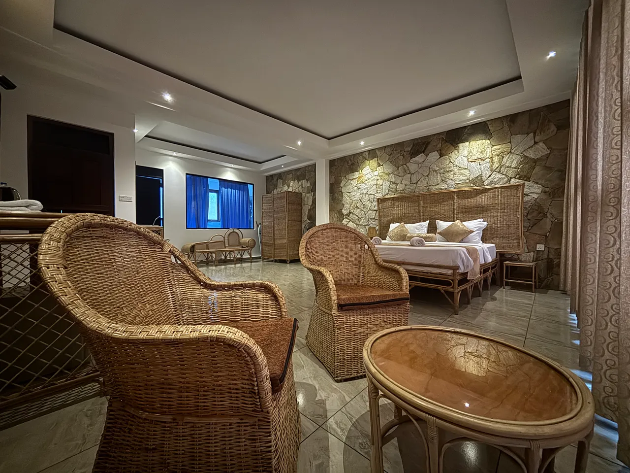 King Double Room with Mountain View