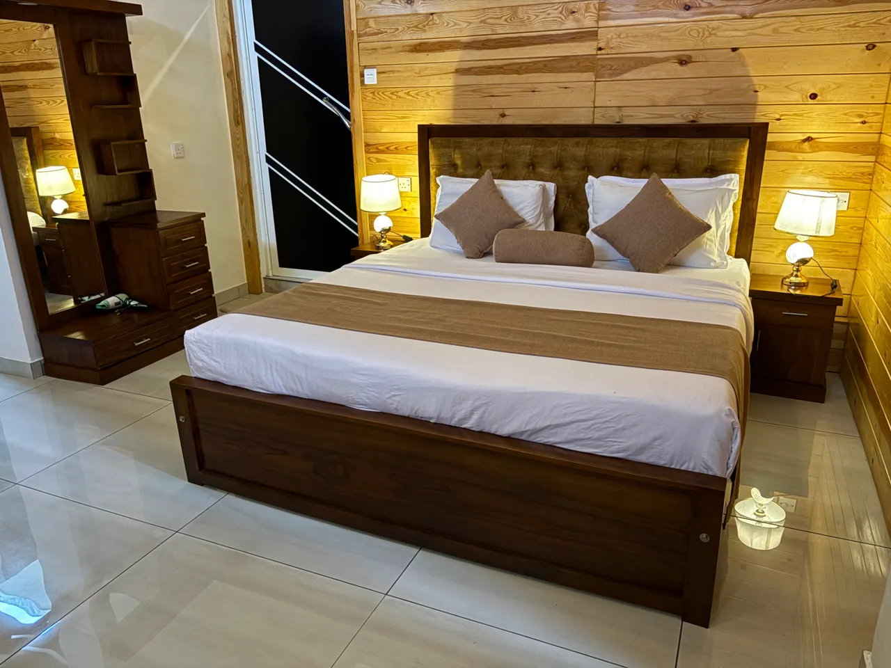 Superior King Room